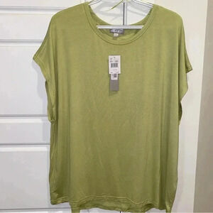 1775 Green Soft Pull Over Tee NWT Size XL ❤️